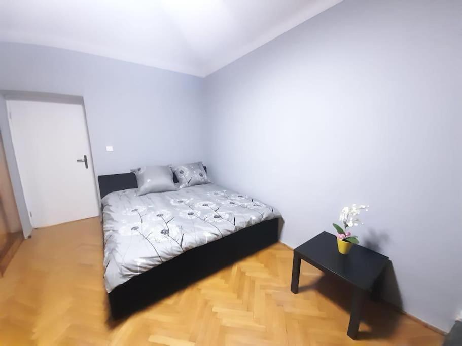 Leilighet Mieszkanie Na Doby Plac Hallera *